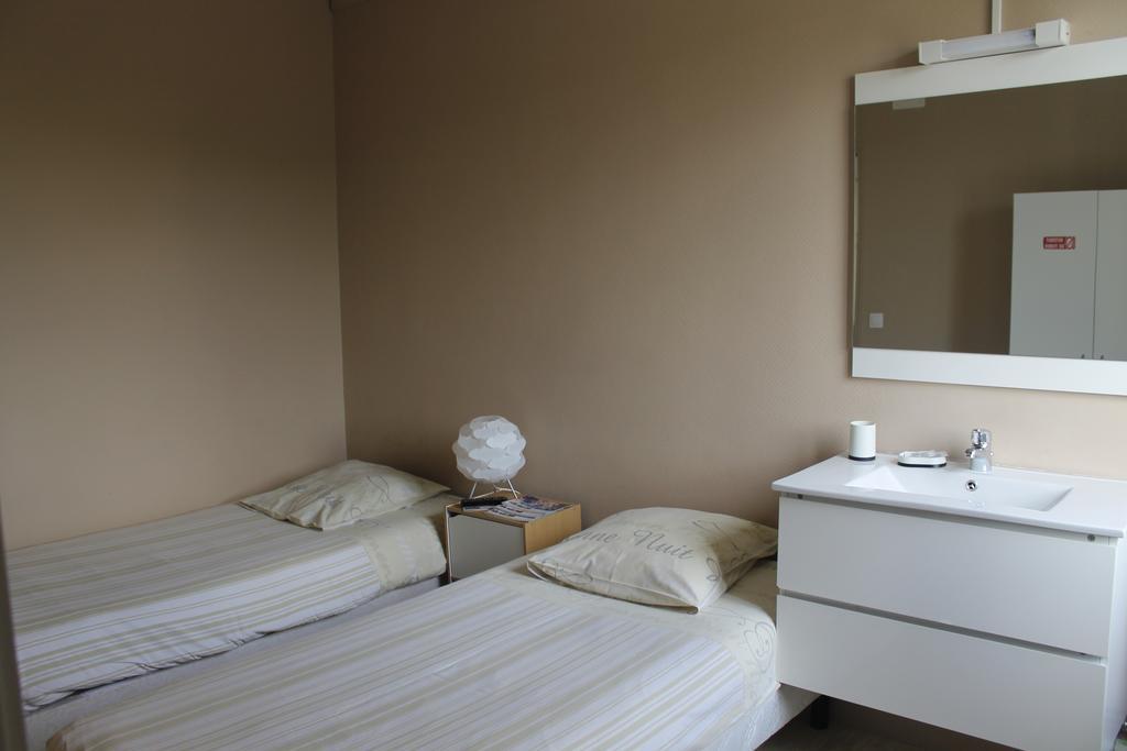 Le Bellevue Lisieux Hotel Bagian luar foto