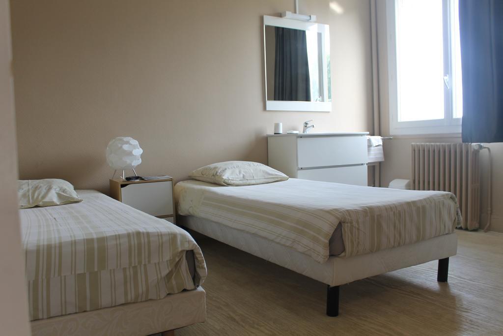 Le Bellevue Lisieux Hotel Bagian luar foto